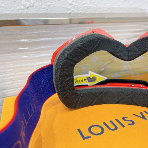LOUIS VUITTON Ski Glasses Unisex - Picture 11 of 11